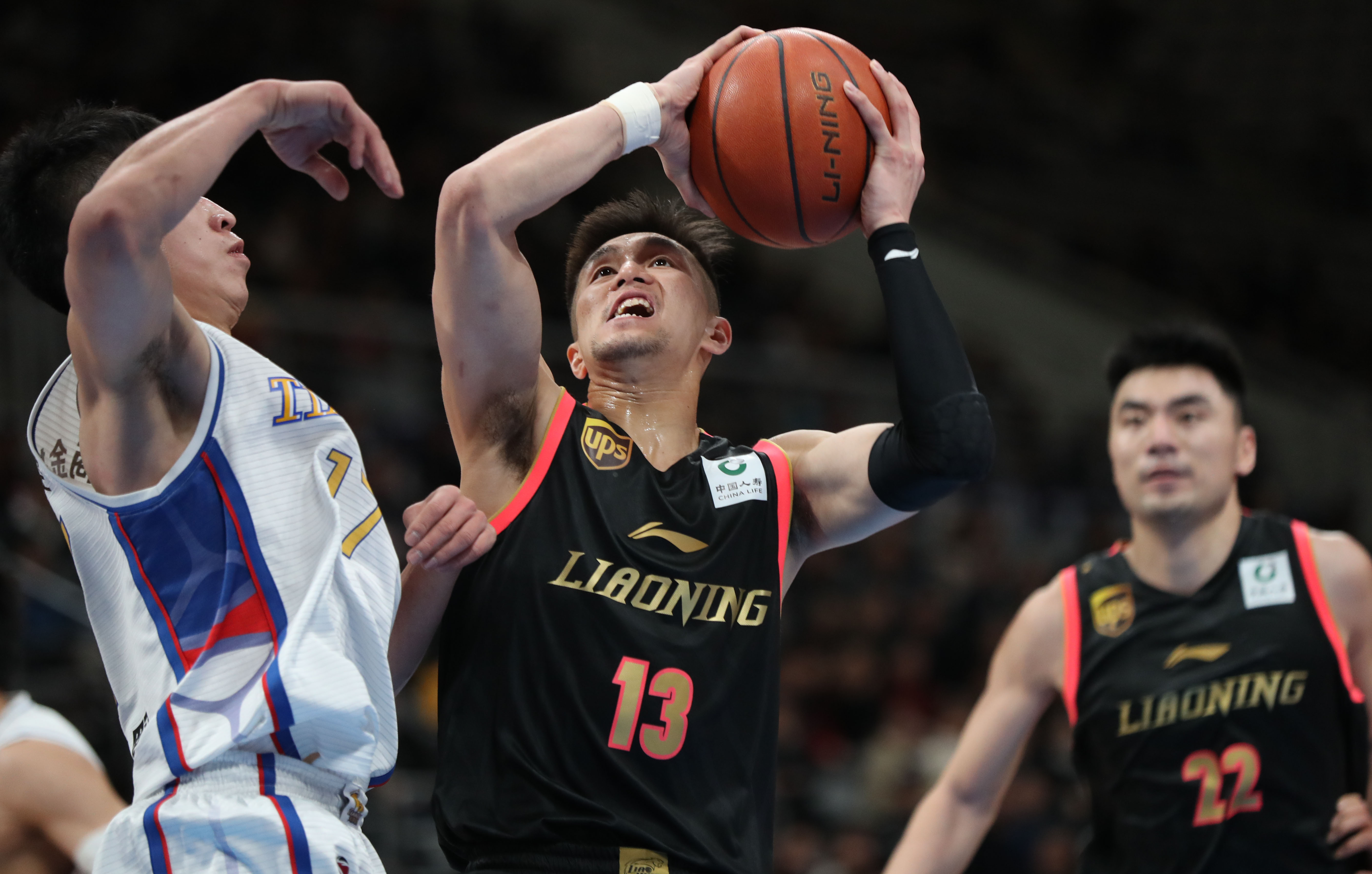 蒙雷亚尔：阿森纳有实力冲击英超、欧冠双冠王（蒙雷亚尔：阿森纳具备问鼎英超与欧冠双冠的实力）