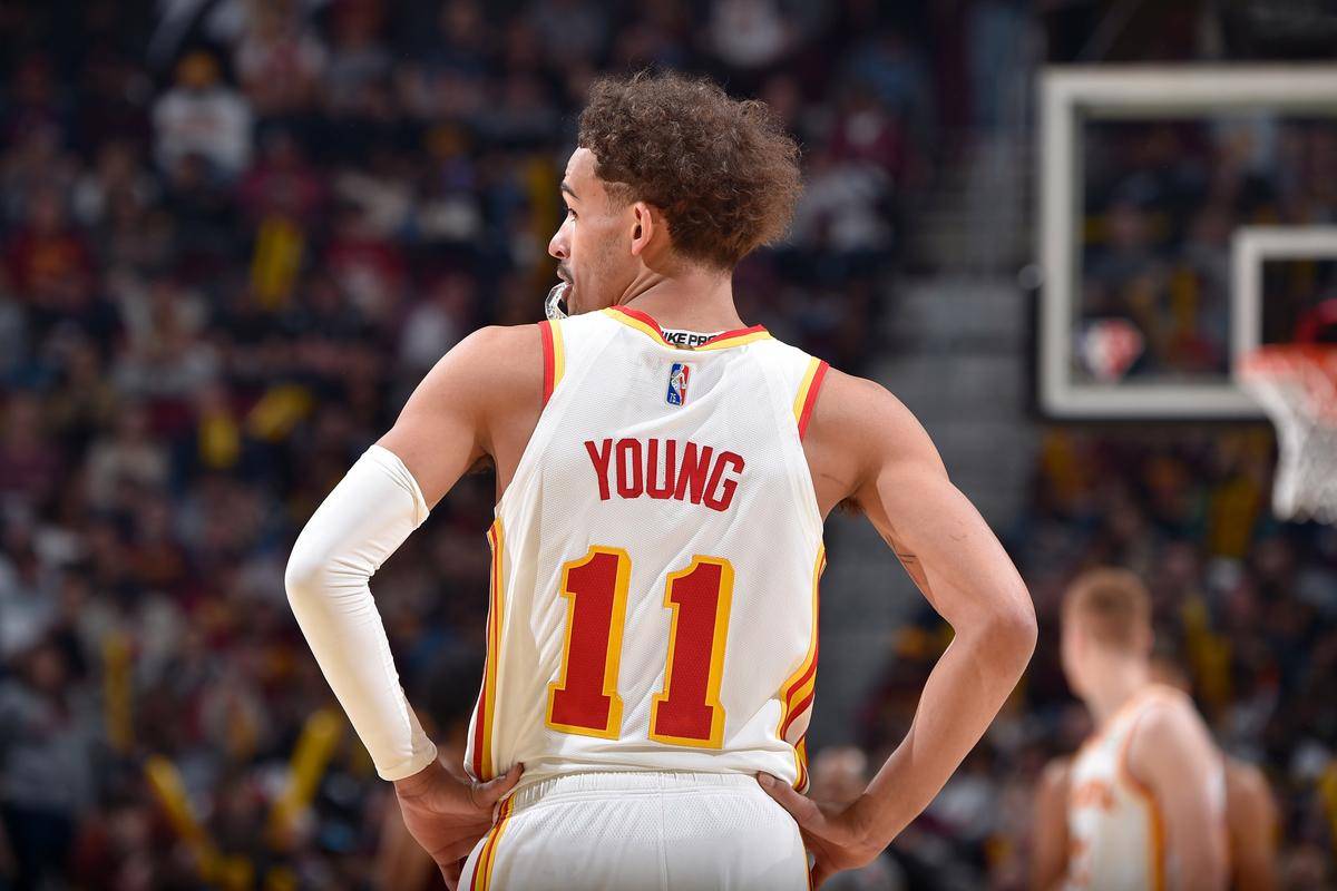 目前半场结束，马刺与鹈鹕双方合砍134分。（半场战罢，马刺与鹈鹕共轰下134分）