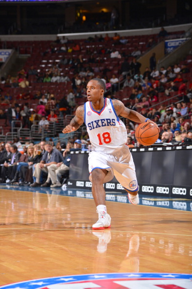 伊尔迪兹：胜利永远属于全队，我很高兴能为戴维送出助攻（伊尔迪兹：胜利属于整个团队，能为戴维送出助攻让我很开心）