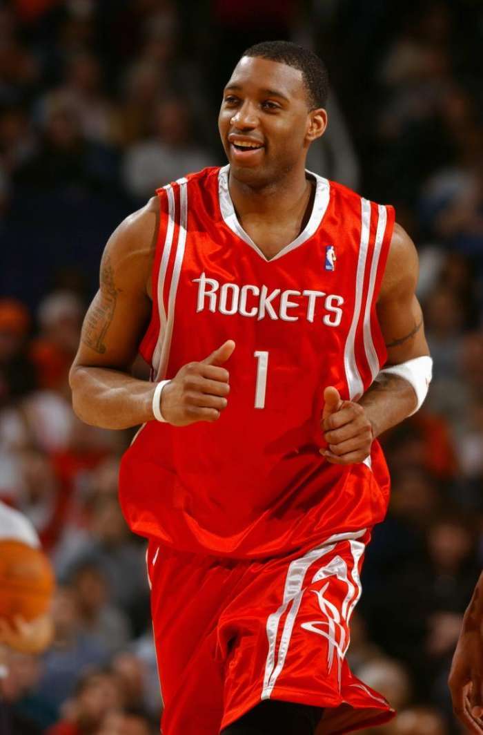 发布仅4个小时后，梅西造访诺坎普社媒动态点赞已突破1000万（发布4小时，梅西造访诺坎普动态点赞突破千万）