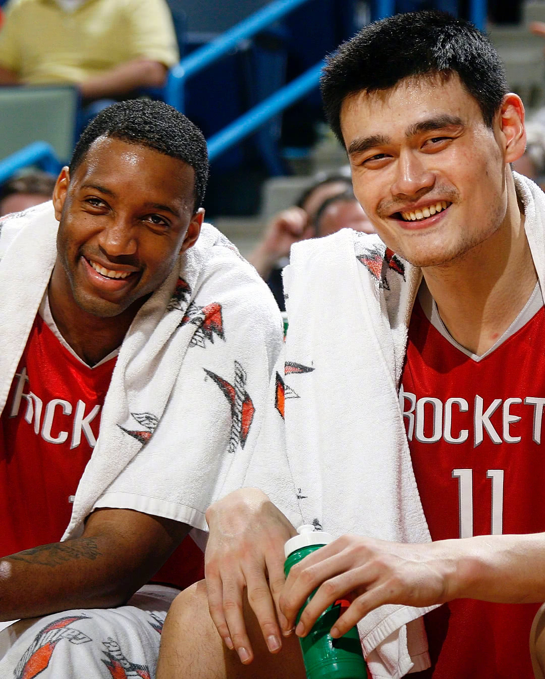 助罗马升至意甲榜首，斯维拉尔达成罗马生涯100场里程碑（斯维拉尔罗马百场达成，助球队登顶意甲榜首）