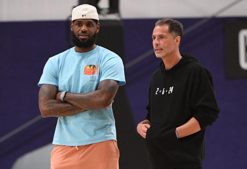 罗纳尔多：巴西队有机会进世界杯决赛，只不过也就是8场比赛而已（罗纳尔多看好巴西冲进世界杯决赛：也不过是八场比赛）