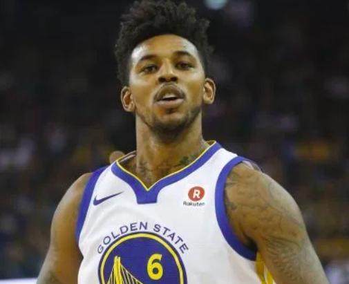 中超11月最佳球员候选：法比奥领衔，王燊超、吴曦、侯森在列（中超11月最佳球员候选出炉：法比奥领衔，王燊超、吴曦、侯森入选）