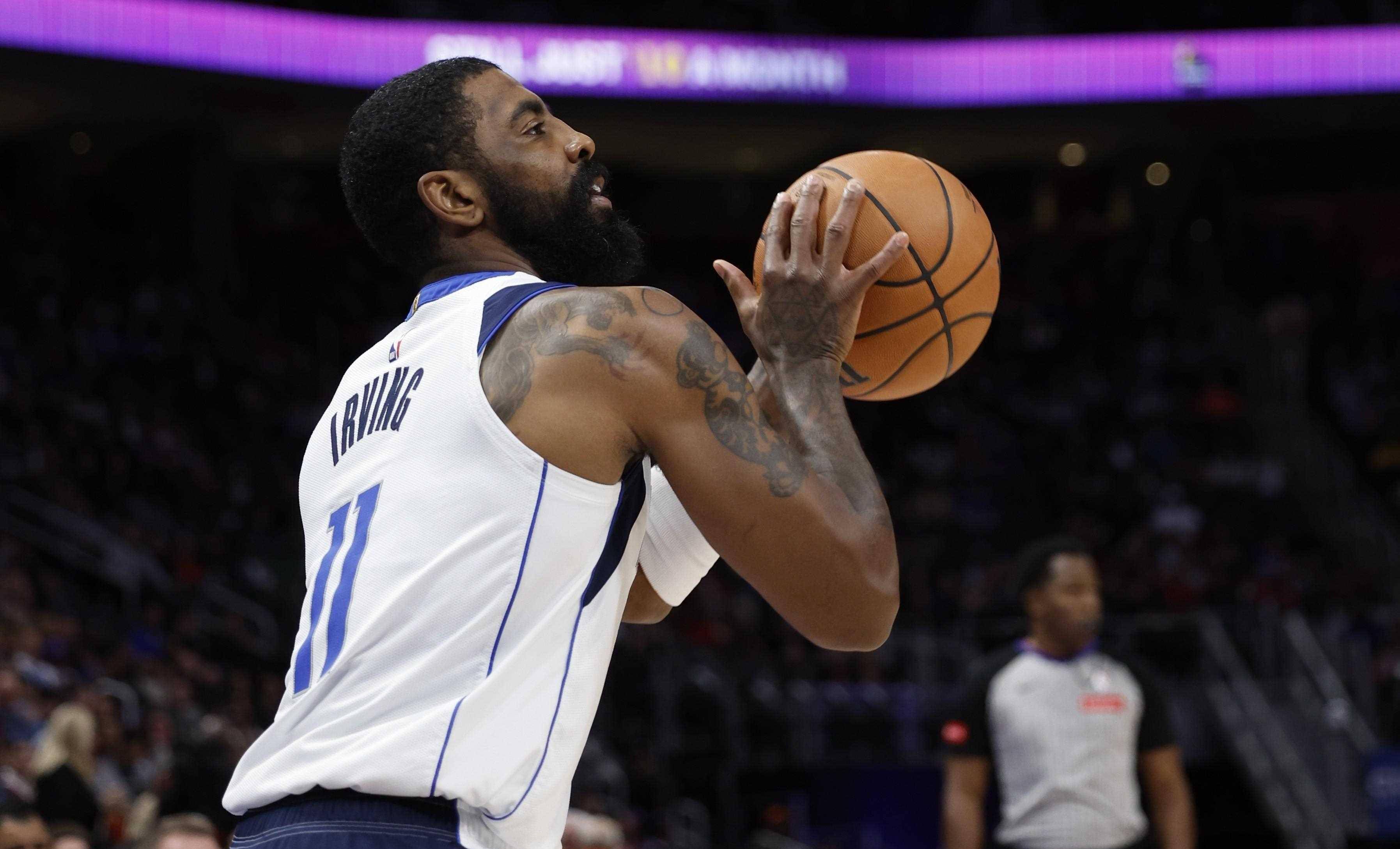 哈登在比赛中超越安东尼，进入NBA历史得分榜前十，成为首位2009届进入前十的球员，距30000分仍需1710分。（哈登超越安东尼跻身NBA历史得分前十，成2009届首位前十球员，距3万分尚差1710分）