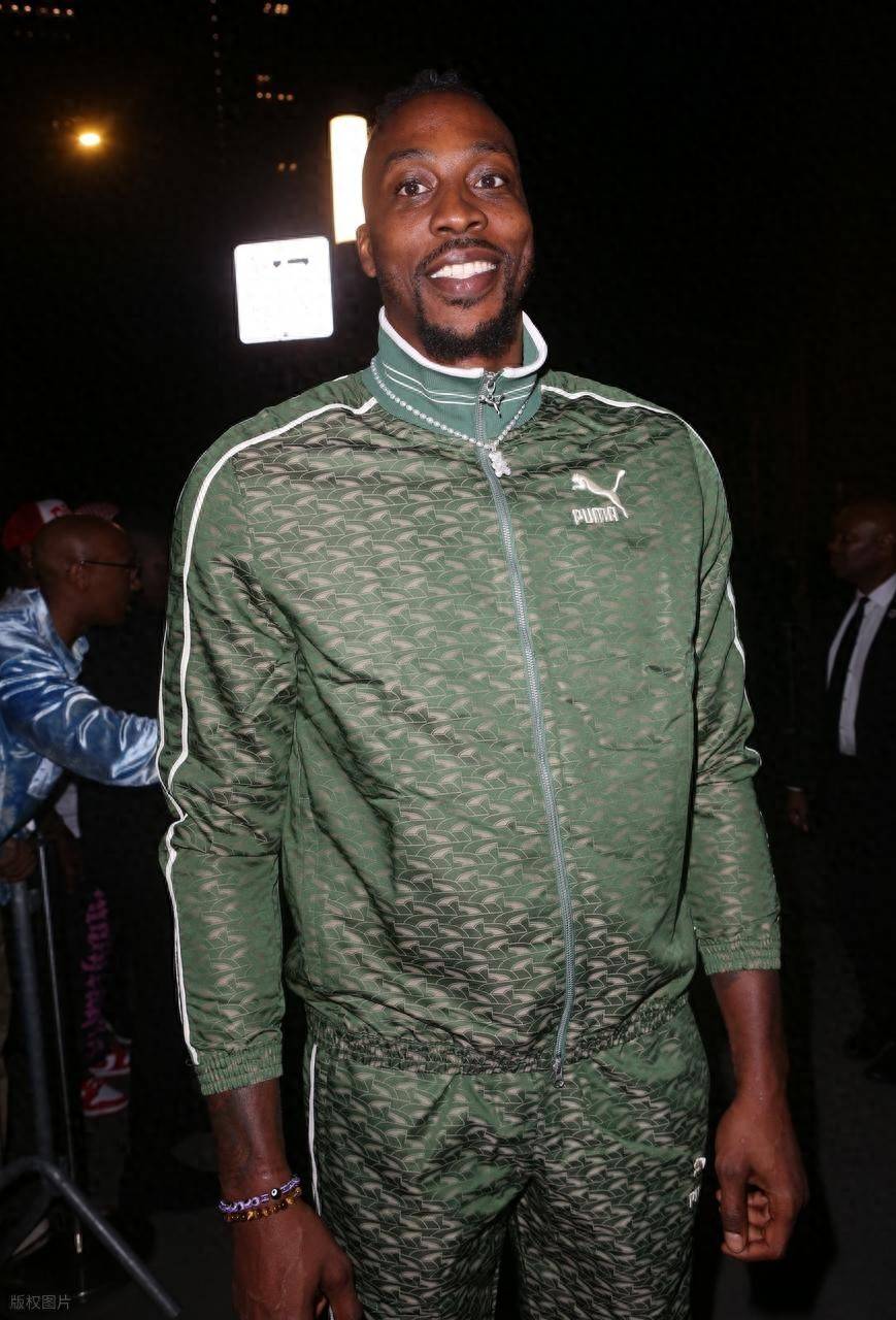 曼城大幅轮换？夸安萨：他们今晚首发的球员有些也是世界级的（曼城或大轮换？夸安萨：今晚首发仍有多名世界级球员）